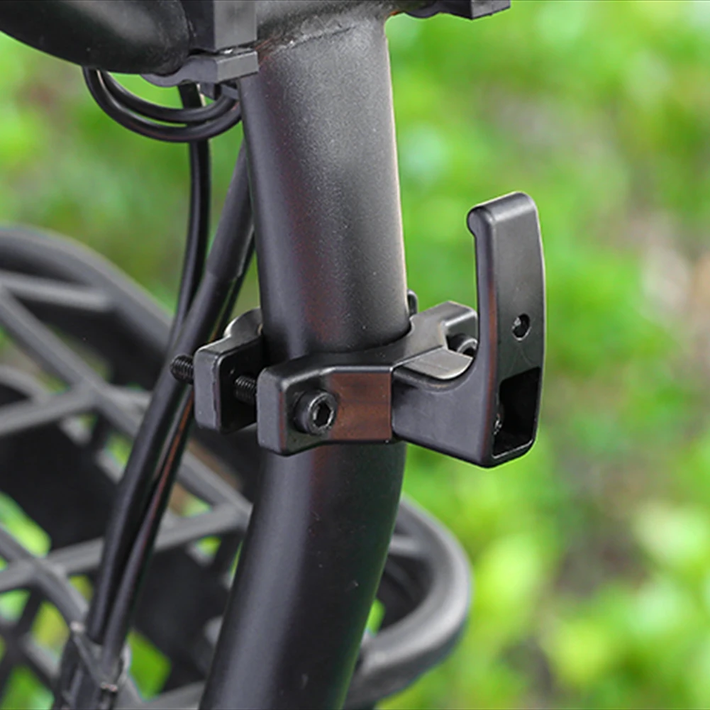 Hooks Motorcycle Helmet Access - مراجعة Cycling Gear Bag وسعره